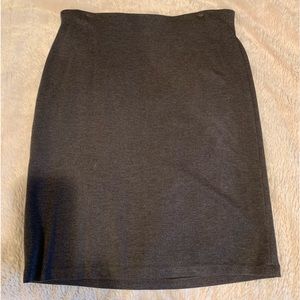 Ladies knit skirt. Size 10.